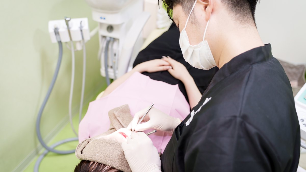 歯の神経を守るMTAセメントを使用した治療